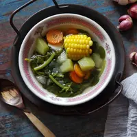 Resep sayur bening bayam labu siam./Copyright&nbsp;shutterstock.com/g/inalasta