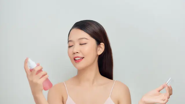 5 Rekomendasi Setting Spray Lokal yang Bikin Makeup Tetap Cetar dan On Point