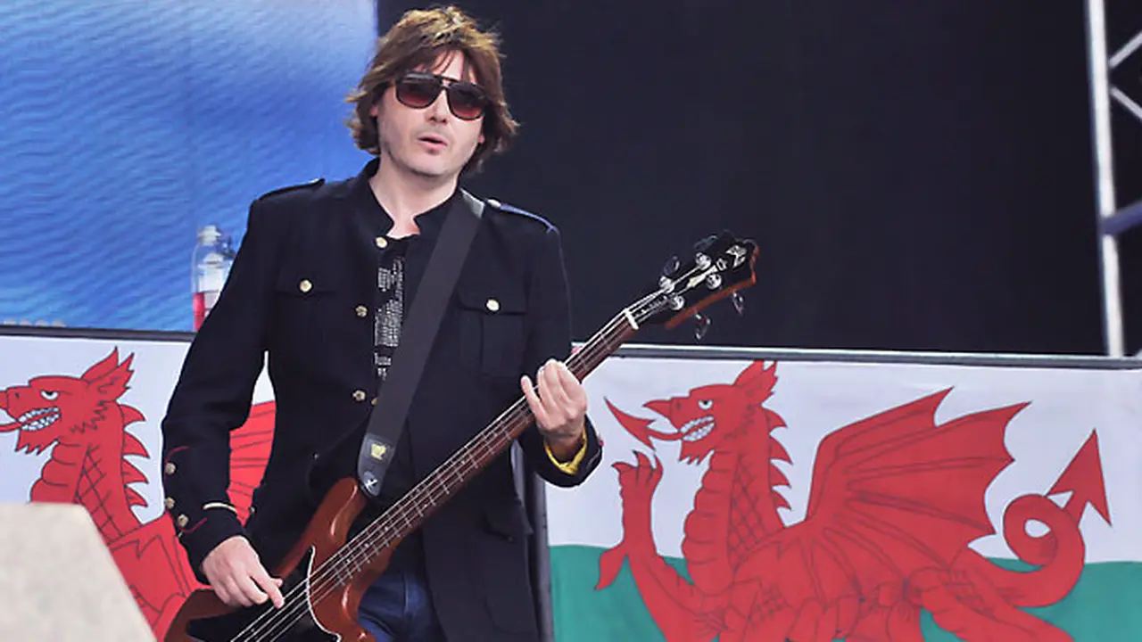 basis-manic-street-130911c.jpg