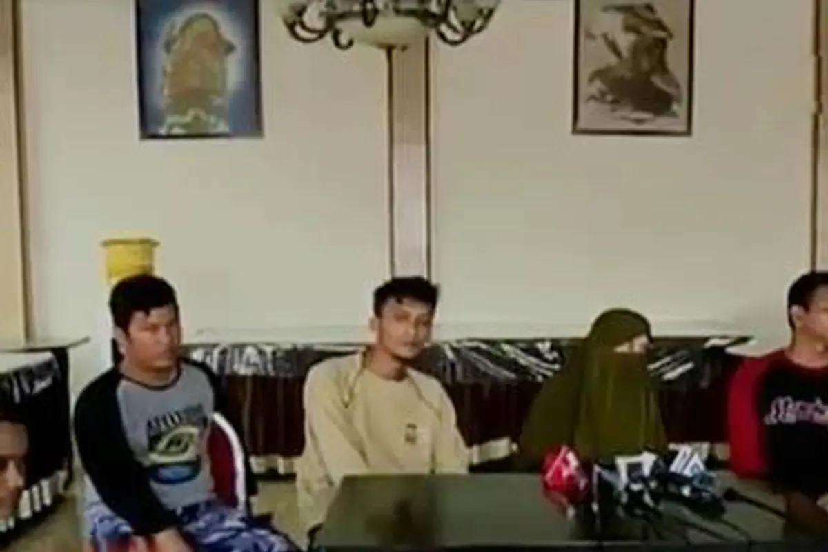 Keluarga Santoso Jumpa Pers