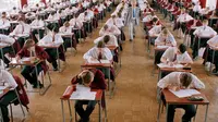 Momen ujian sekolah memang banyak tak disukai para pelajar, bahkan banyak dari mereka merasa takut karena tak berhasil menjawab soal.