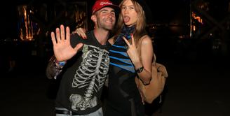 Memiliki status sebagai orang tua memang bukan hal yang mudah dilakukan. Seperti halnya Adam Levine, ia mengakui tak bermodal pengalaman apapun dalam mengurus anak pertamanya bersama Behati Prinsloo. (AFP/Bintang.com)