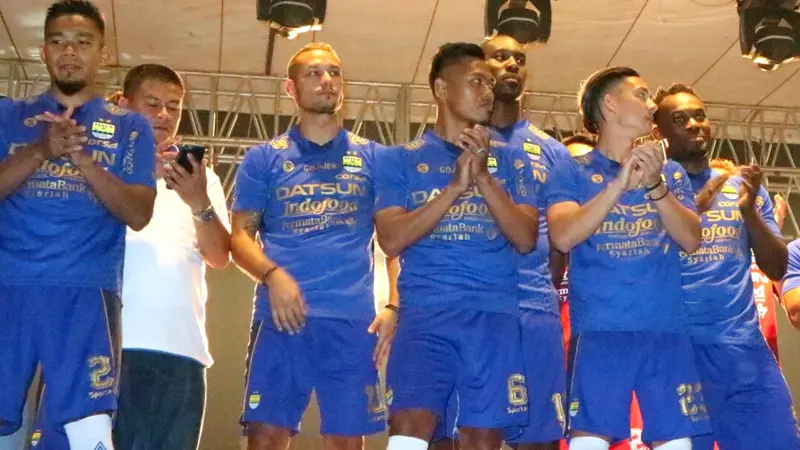 Raphael Maitimo Persib