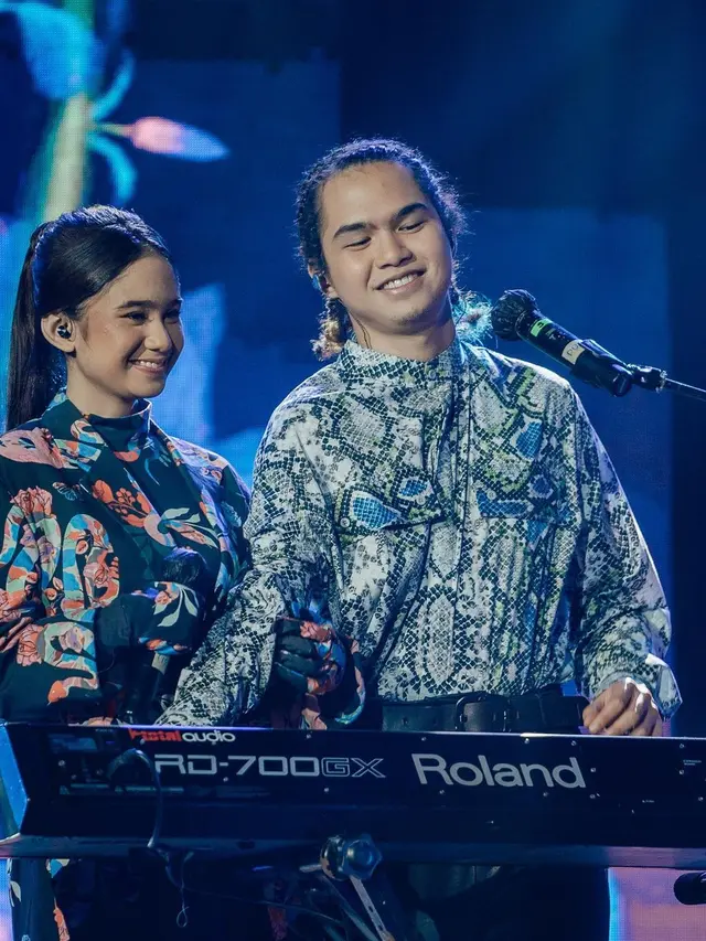 Tampil Kompak, Ini 7 Potret Tissa Biani dan Dul Jaelani Manggung Bareng