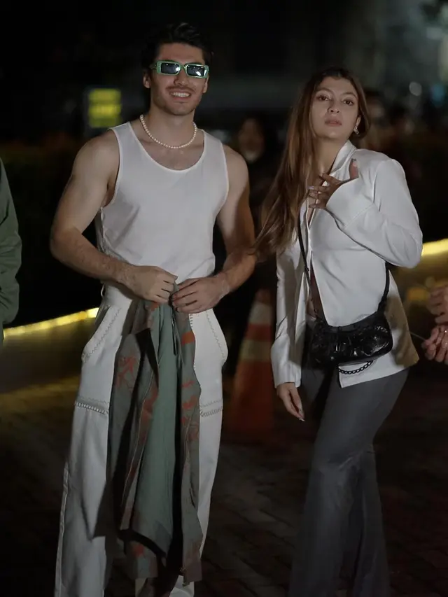 Valentino Peter alias Bara Valentino tampil gaya di Citayem Fashion Week (Foto: Instagram  baravalentino_)