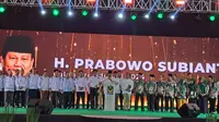 Partai Bulan Bintang (PBB) resmi mendeklarasikan dukungan terhadap Prabowo Subianto sebagai bakal calon presiden (Capres) 2024 di ICE BSD, Tangerang, Minggu (30/7/2023). (Liputan6.com/Pramita Tristiawati)