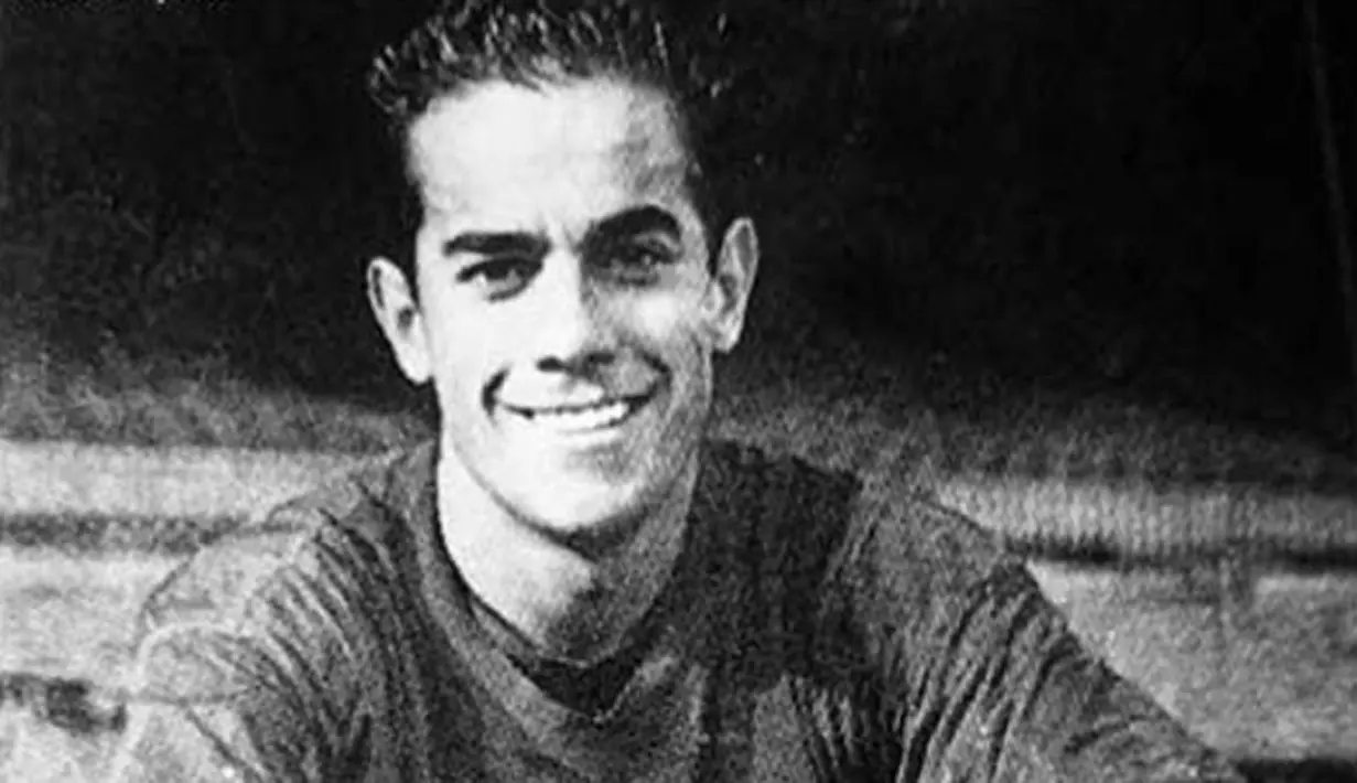Jesus Maria Pereda adalah pemain Spanyol yang meraih sepatu emas Piala Eropa 1964 dengan 2 gol. Sebenarnya ada dua pemain Hungaria yang juga mencetak 2 gol, tapi Pereda yang terpilih mendapatkan sepatu emas. (www.squawka.com)