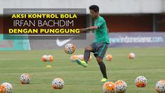 Video aksi kontrol bola Irfan Bachdim dengan punggung saat latihan Timnas Indonesia di Sleman, Yogyakarta, Jumat (7/10/2016).