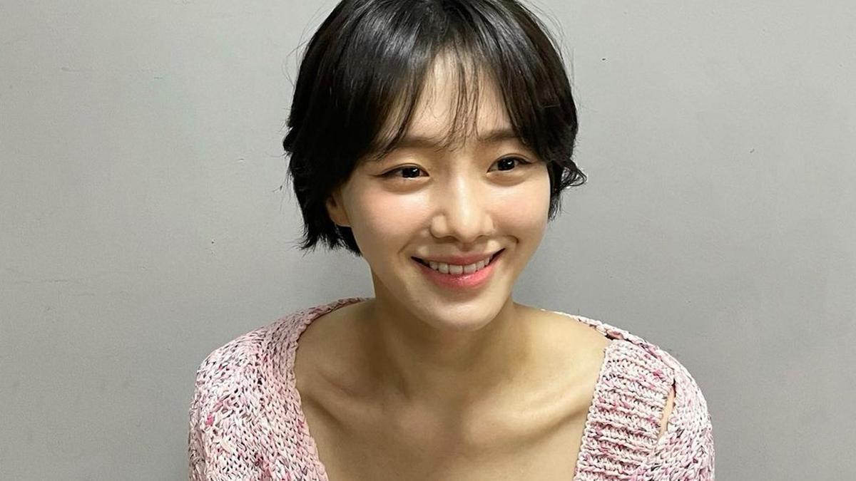5 Model Rambut Korea Tipis Samping 2025 untuk Pria dan Wanita, Pilihan Tepat agar Terlihat Lebih Tirus