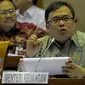  Menteri Keuangan Bambang Brodjonegoro saat mengikuti rapat kerja dengan Komisi XI, Jakarta, Kamis (5/2/2015). (Liputan6.com/Andriam M Tunay)