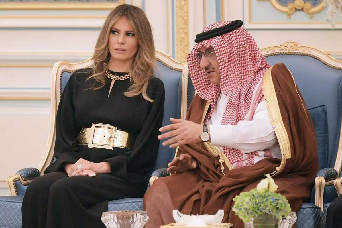 Melania Trump bersama Saudi Deputy Crown Prince Muhammad bin Nayef bin Abdulaziz al-Saud (AFP)