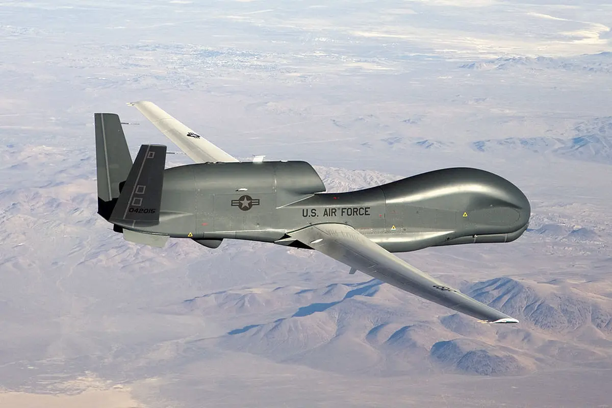 Drone intai Militer AS, RQ-4 Global Hawk. Iran mengklaim menembak jatuh drone tipe ini pada Kamis 20 Juni 2019 (Bobbi Zapka / USAF)