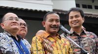 Wakapolri Badrodin Haiti menggelar konferensi pers usai didatangi Komisi III DPR RI, Jakarta, Rabu (15/4/2015). (Liputan6.com/Helmi Afandi)