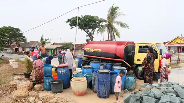 KIEC - KTI Salurkan 32 Ribu Liter Air Bersih Bagi Masyarakat Pontang dan Tirtayasa