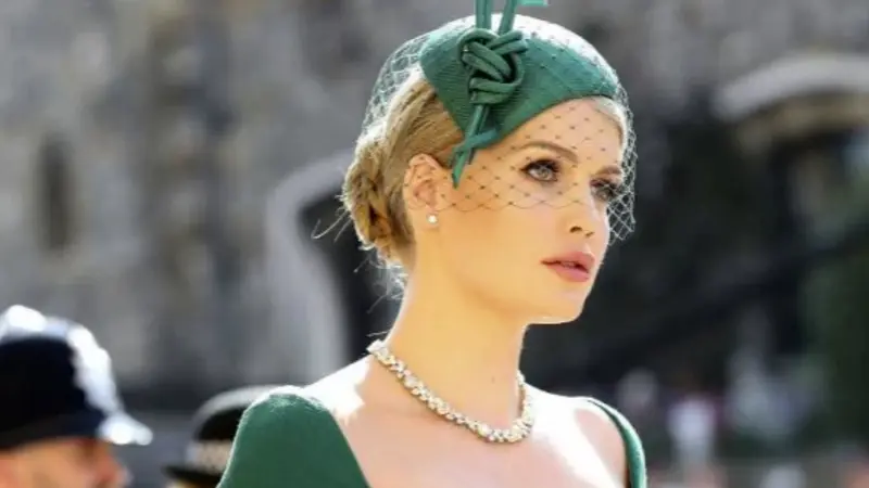 Lady Kitty Spencer, keponakan mendiang Putri Diana yang menjadi sorotan di royal wedding Pangeran Harry-Meghan Markle. (AP)