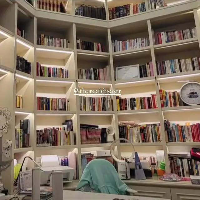 [Fimela] Dian Sastrowardoyo