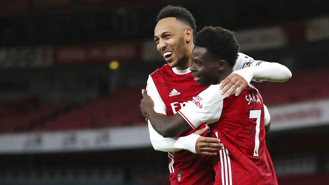 Foto Liga Inggris: Pierre-Emerick Aubameyang Borong 2 Gol, Arsenal Gilas Newcastle United