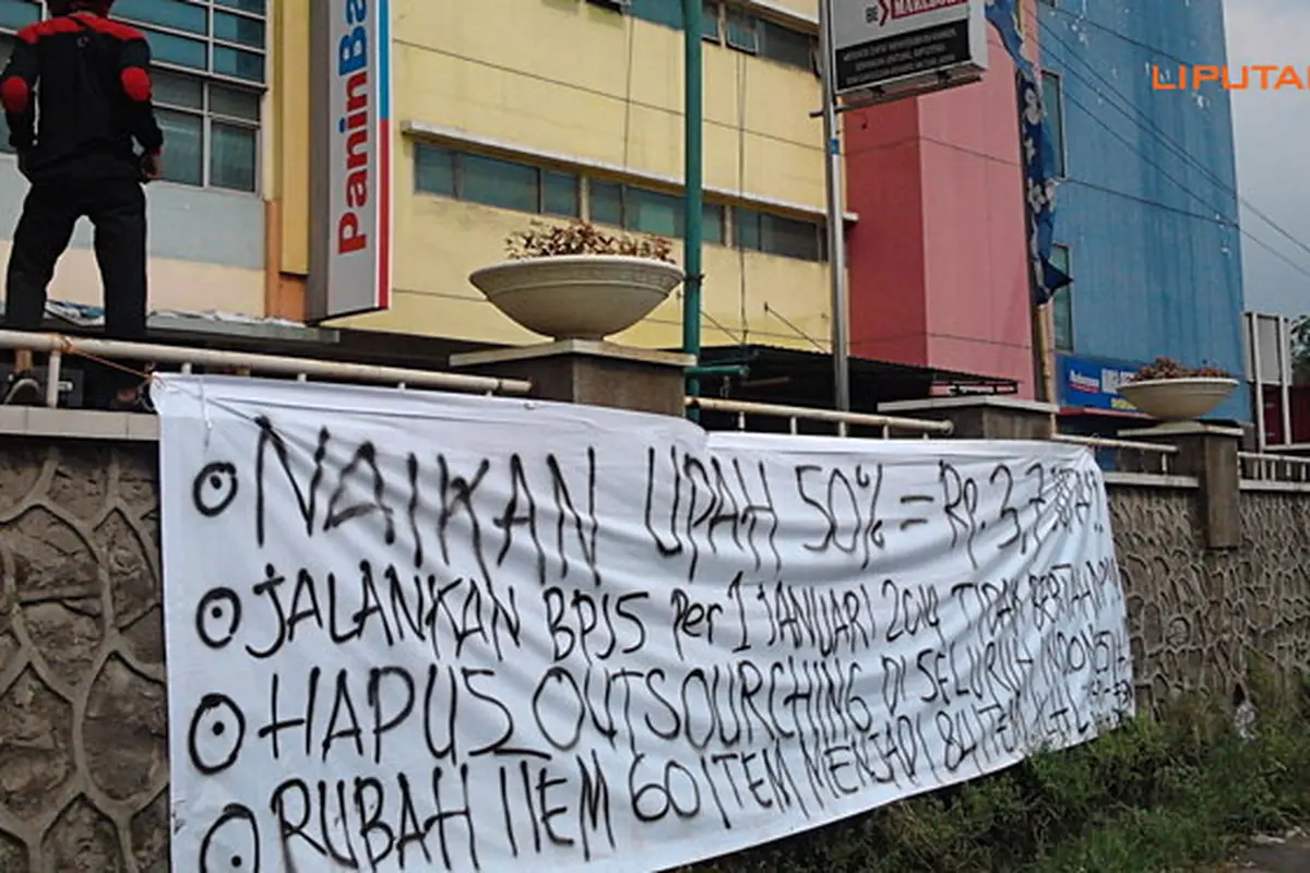 demo-buruh-131028b.jpg