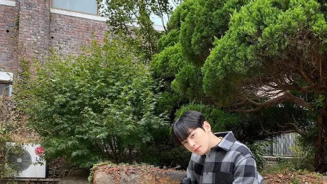 Cha Eun-woo (Instagram/eunwo.o_c)