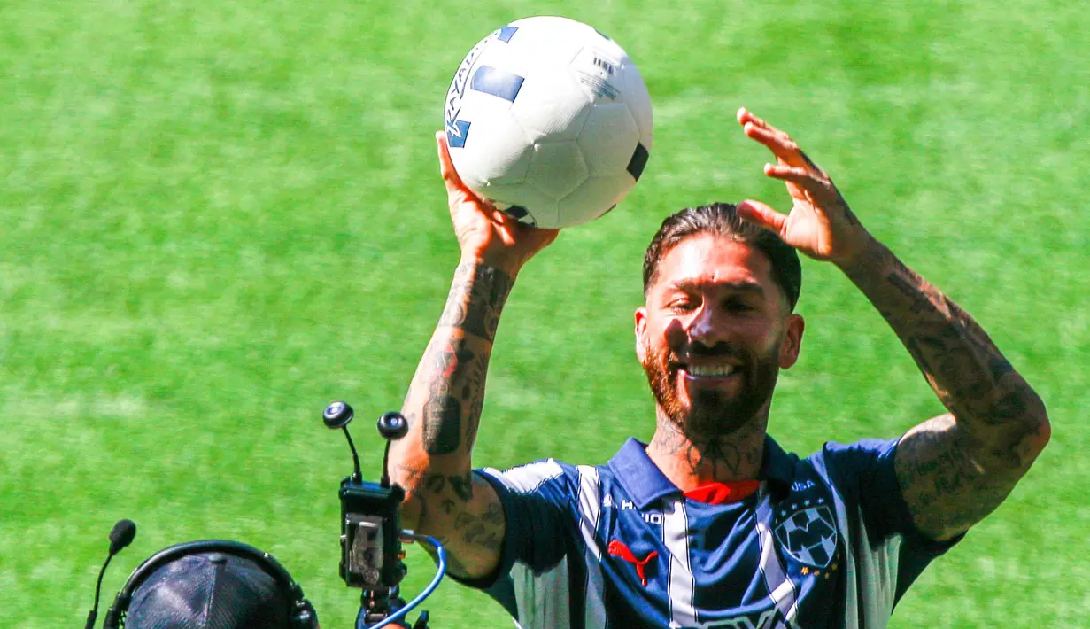 Di Monterrey, Sergio Ramos akan menggunakan jersey bernomor 93. (Julio Cesar AGUILAR/AFP)