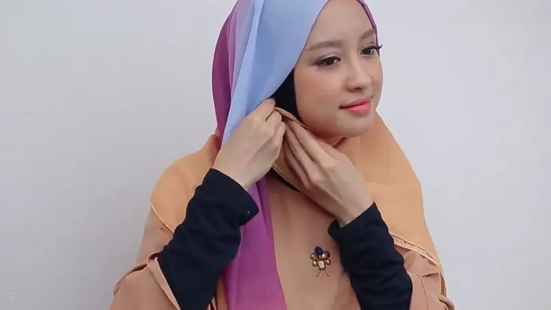 Tutorial hijab untuk baju abaya (Hijup)