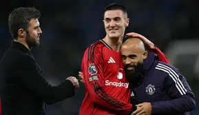 Michael Carrick Ingin 1 Gelandang Lagi, 3 Nama Masuk Radar Manchester United