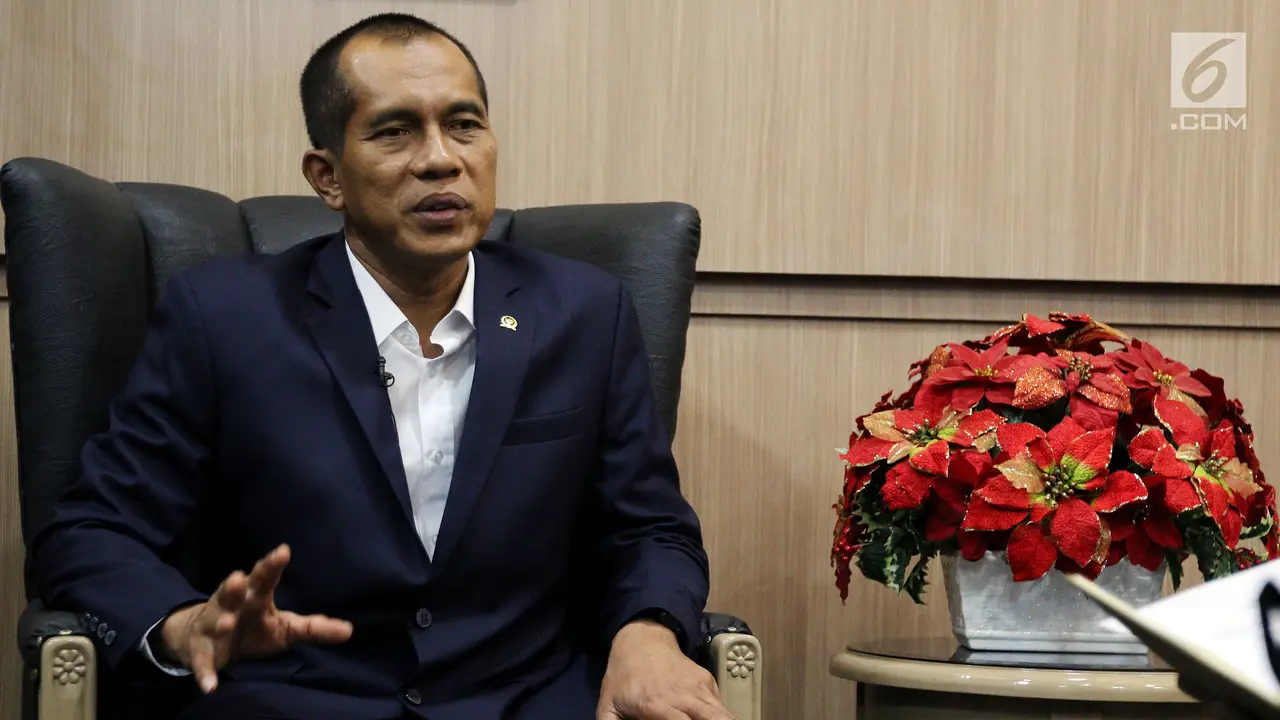 Ketua Komisi I DPR Abdul Kharis Almasyhari