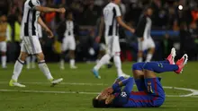 Pemain depan Barcelona, Neymar meluapkan kekecewaannya usai ditahan imbang oleh Juventus pada leg kedua perempat final Liga Champions di stadion Camp Nou (19/4). Hasil imbang ini membuat, Barcelona kandas di Liga Champions. (AFP Photo/Marco Bertorello)
