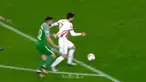 Evangelos Oikonomou mendapatkan kartu merah akibat melakukan pelanggaran kepada Karim Ansarifard dan berhasil dimanfaatkan Olympia...