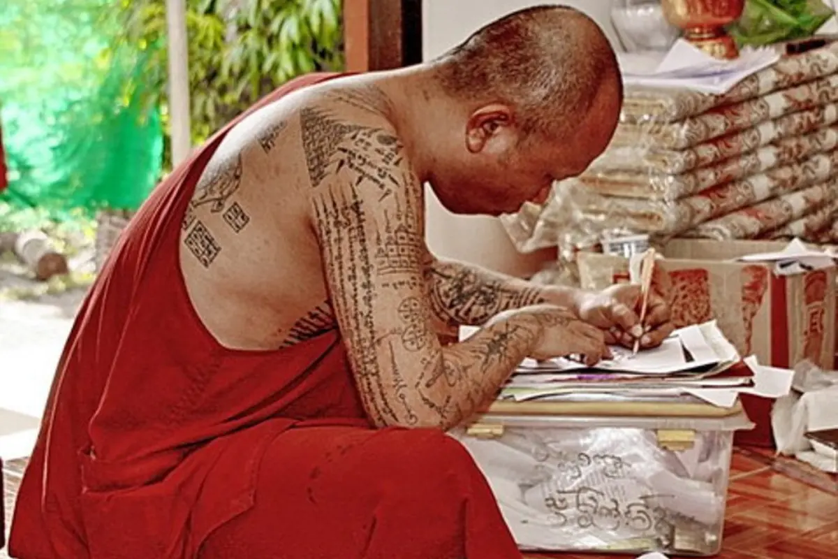 Tato Keren Para Biksu Thailand yang Bakal Bikin Kamu Iri