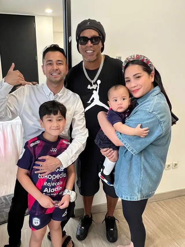 Raffi Ahmad dan Ronaldinho (Instagram/raffinagita1717)