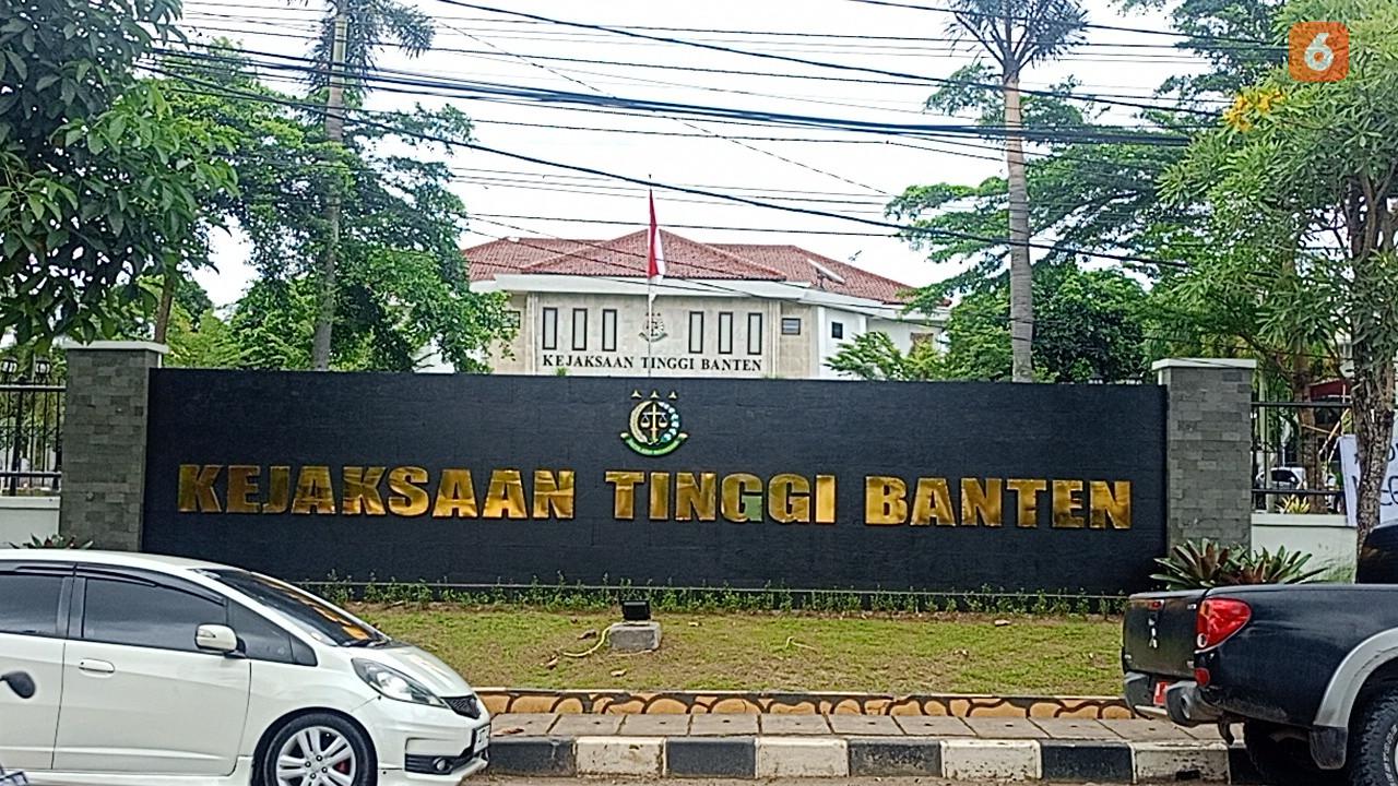 Gedung Kejati Banten. (Jumat, 22/11/2024). (Yandhi Deslatama/Liputan6.com).