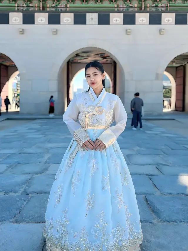 8 Potret Melly Lee yang Berduet dengan Hui PENTAGON di Dangdut Kpop 29ther, Curi Perhatian