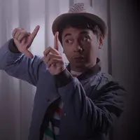 Raditya Dika. (Fotografer: Andy Masela, Digital Imaging: Denti Ebtaviani/Bintang.com)