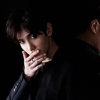 TVXQ yang dikenal sebagai Dewa dari Timur ini menelurkan album epsial Rise As God sebagai hadiah perpisahan.