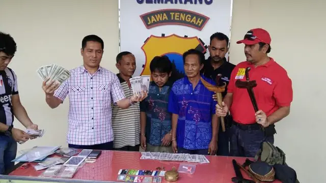 Dukun Pengganda Uang