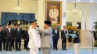 prabowo lantik gubernur dan wagub papua Matius Fakhiri dan Aryoko Rumaropen (Liputan6.com/Lizsa Egeham)