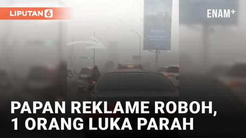VIDEO: Detik-Detik Papan Reklame Roboh di Bandung