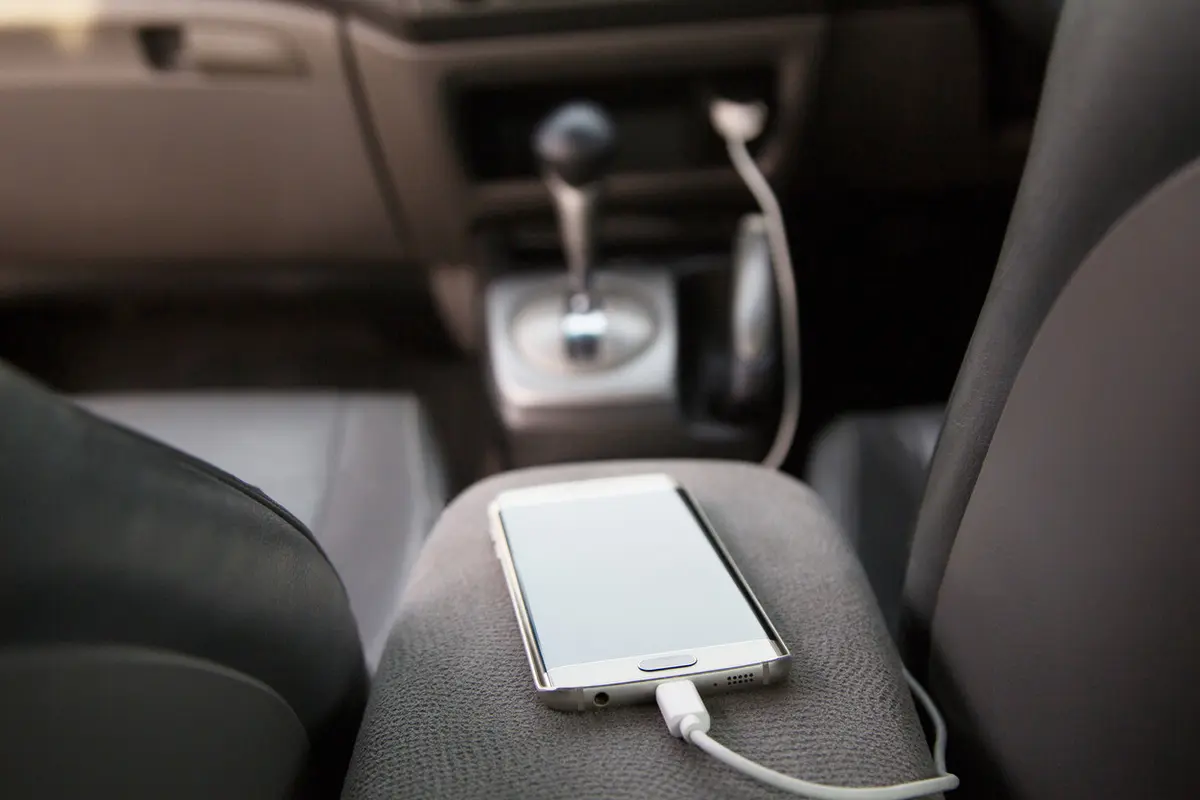 Kebiasaan yang Buat Baterai Handphone Cepat Rusak