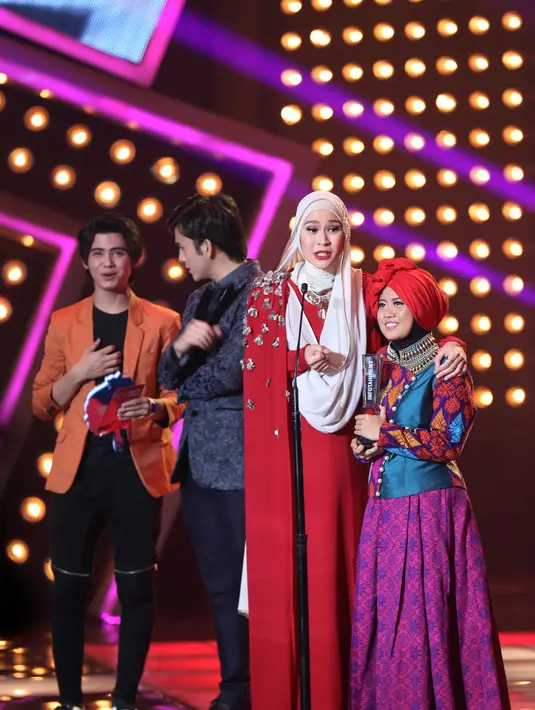 Zaskia mengaku tidak mempunyai role mode dalam berhijab, terlebih mengingat kondisinya yang sedang hamil, bintang sinetron ‘Para Pencari Tuhan’ ini memilih busana yang sesuai dengan kondisi dan moodnya. (Nurwahyunan/Bintang.com)