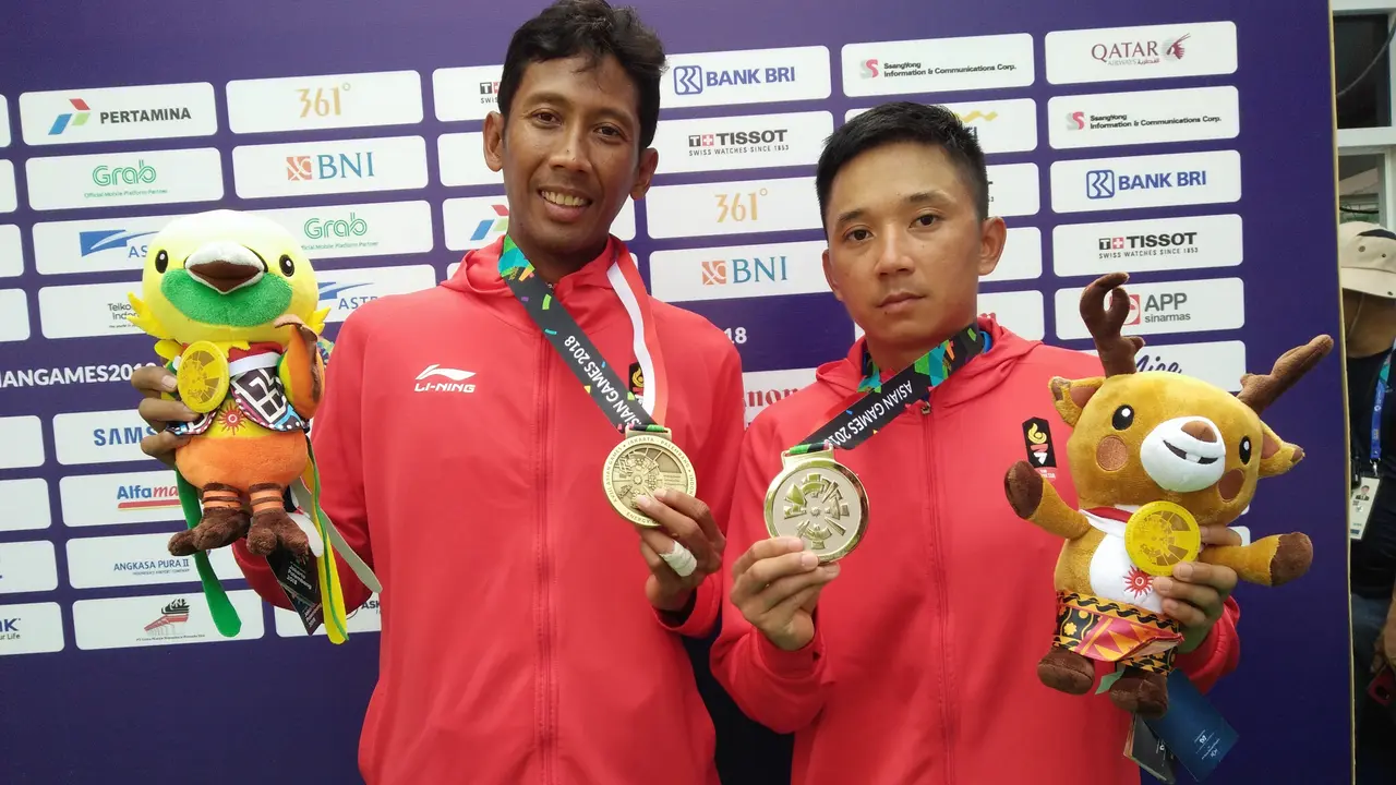 Prima Simpatiaji dan Alexander Elbert Sei membawa timnya melenggang hingga ke babak semifinal