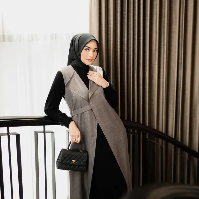 7 Gaya OOTD Citra Kirana dengan Simpel Dress, Jadi Inspirasi