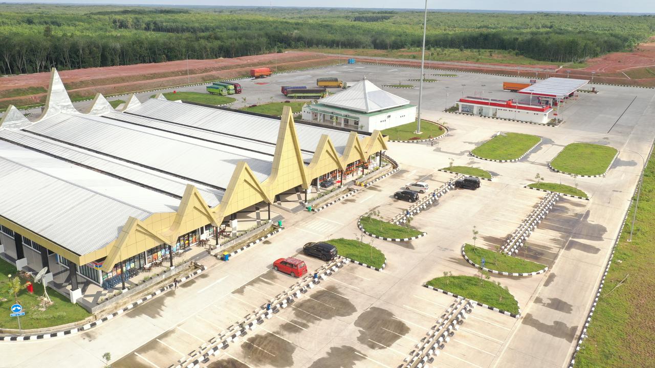 Rest Area KM 215 Jalan Tol Trans Sumatera