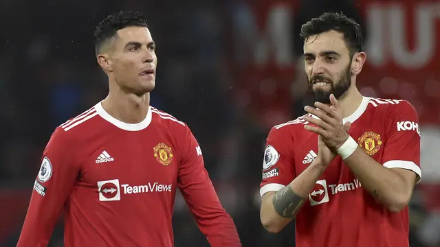 Foto: Duo Portugis Saling Bahu, Cristiano Ronaldo dan Bruno Fernandes Beri Kemenangan Berharga untuk MU di Liga Inggris