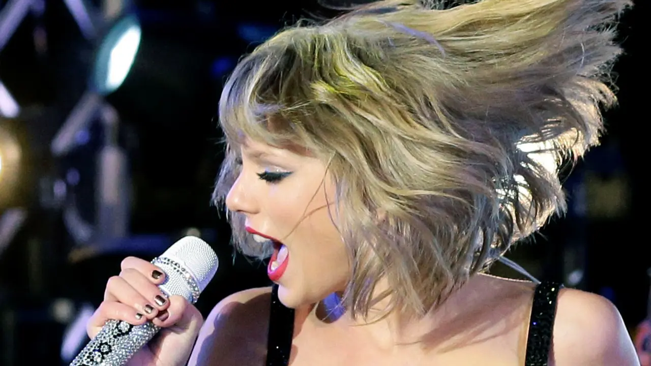 [Bintang] Taylor Swift