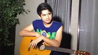 "Gila ini benar-benar puncak kejenuhan gue. Dan ketambahan gue juga lagi nggak fit," kata Aliando Syarief, bintang GGS.