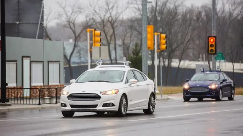 Ford Uji Coba Mobil Otonomos di Kota Simulasi