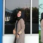 Wanita Ini Minta Fotonya Diedit Lucu, 6 Hasilnya Kreatif Banget (sumber: Twitter.com/boboajaterusss dan Twitter.com/adilicious14)