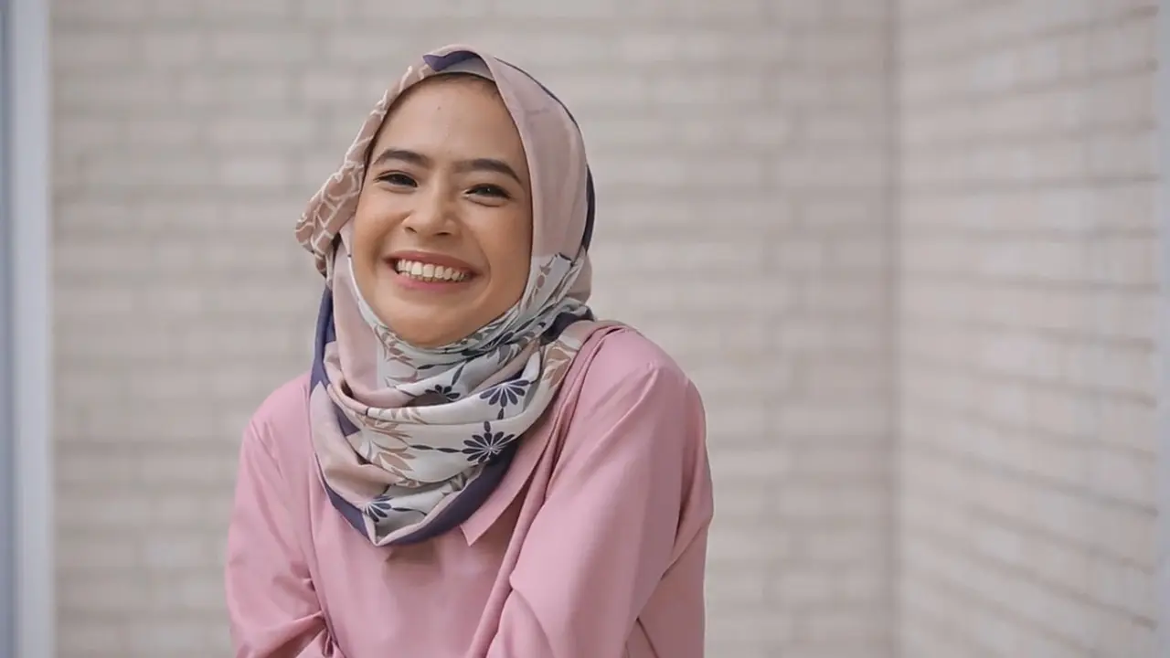 Inspirasi Gaya Hijab Persegi untuk Berbuka Bersama