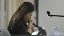 Presdir PT Kaltim Parna Industri (KPI), Artha Meris Simbolon menjalani sidang pledoi terkait kasus di SKK Migas yang melibatkan mantan Kepala SKK Migas, Rudi Rubiandini, Jakarta, Kamis (13/11/2014). (Liputan6.com/Miftahul Hayat)